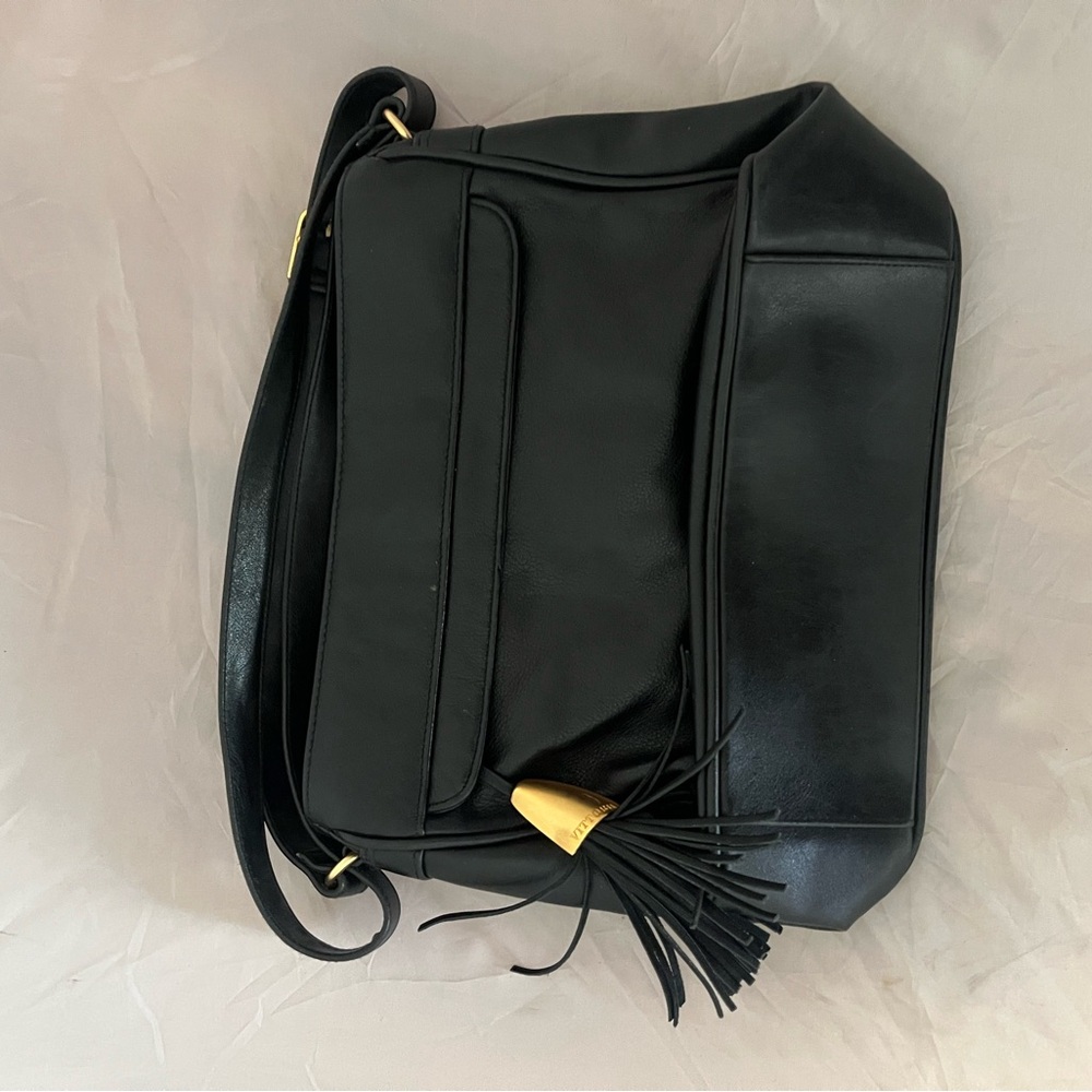 Elegant Black Leather Shoulder Bag